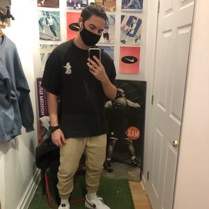 Meet your Posher, Tomas